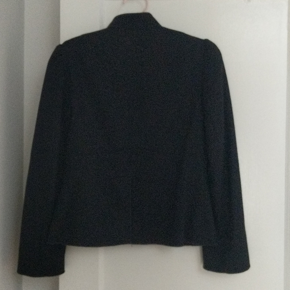 Blazer - Picture 3 of 4